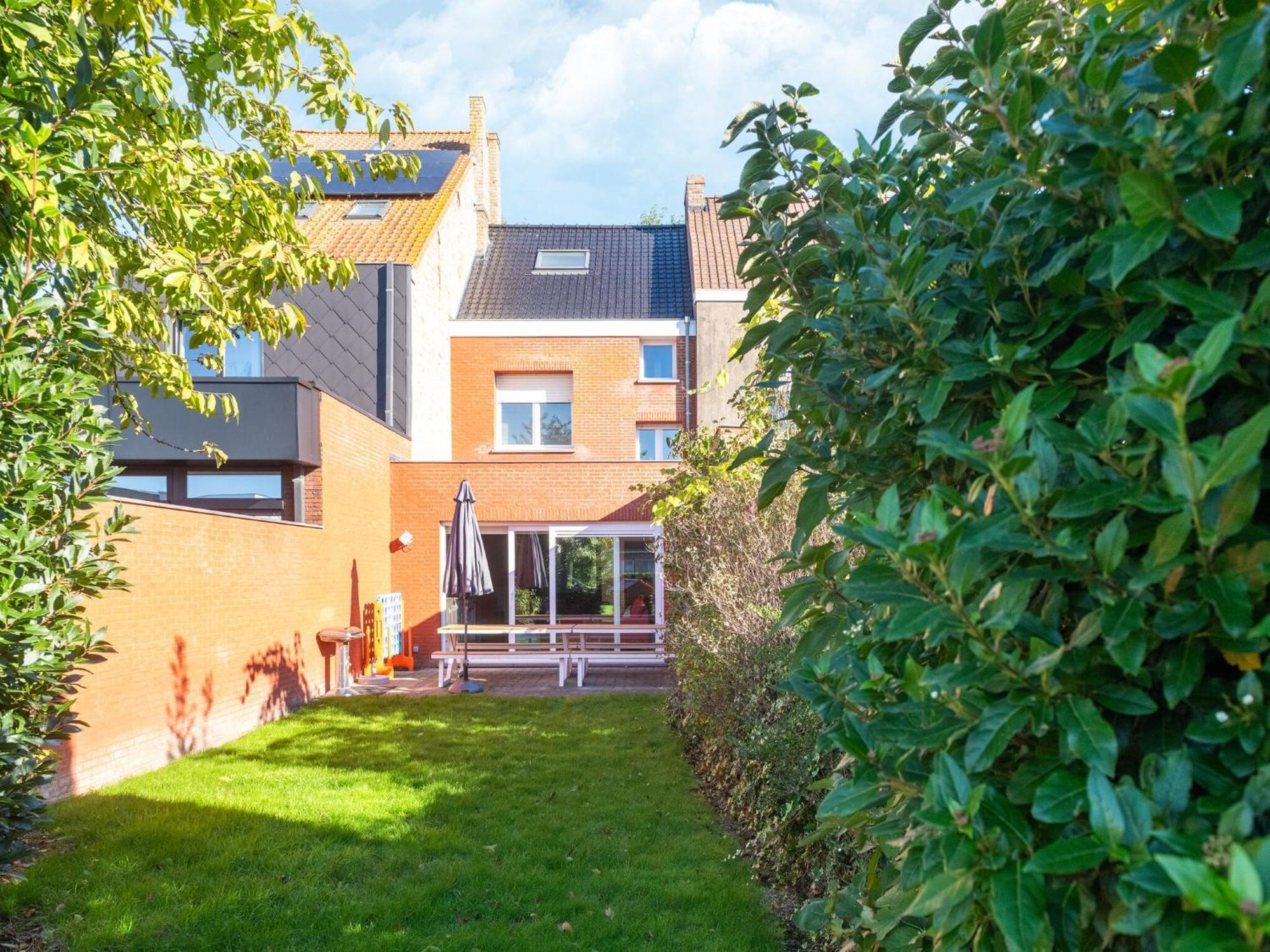 Spacious Holiday Home With Garden Nieuwpoort Luaran gambar